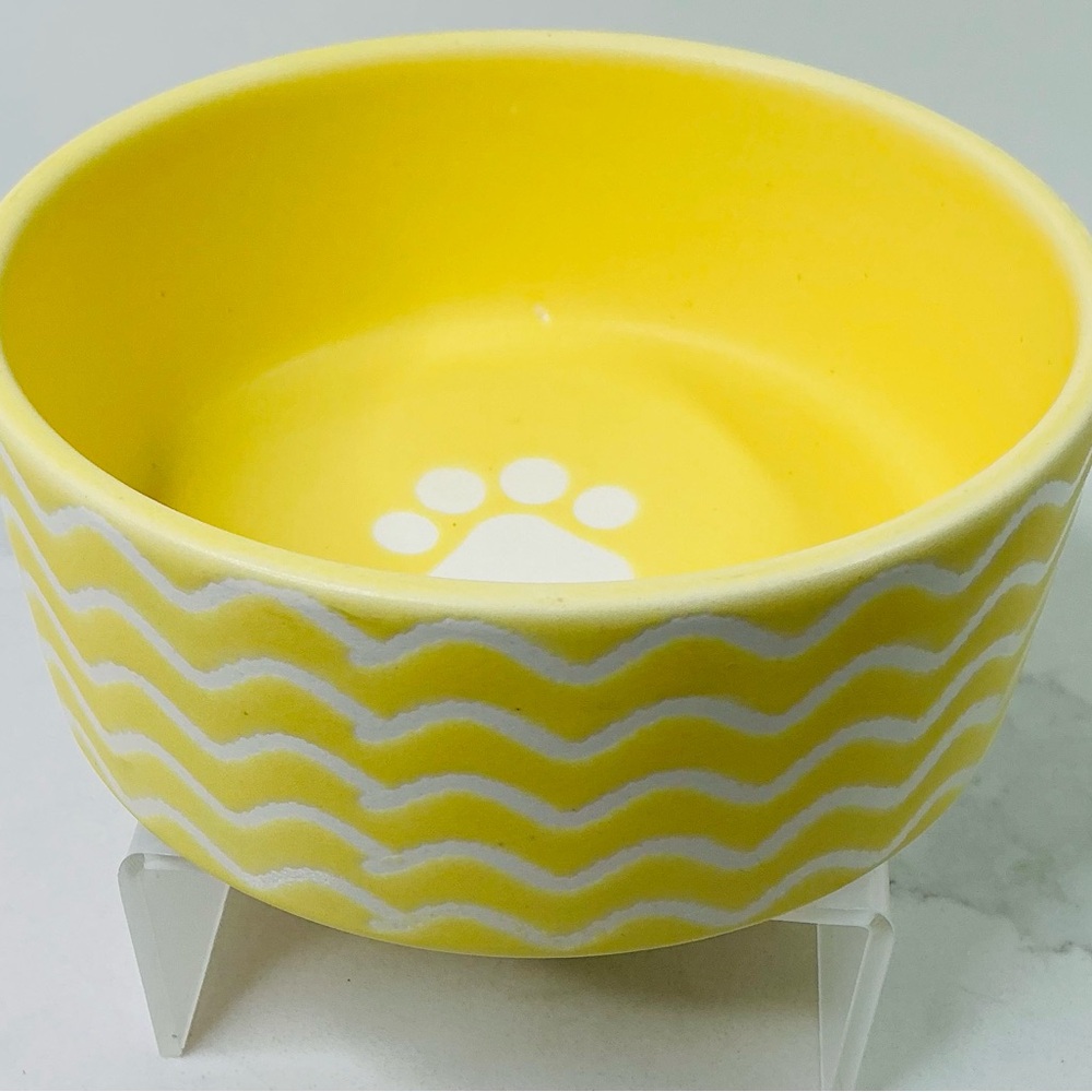 Signature Colorful yellow Bowl 5” X 2” Round Dog Cat Food Water Puppy Kitten Paw